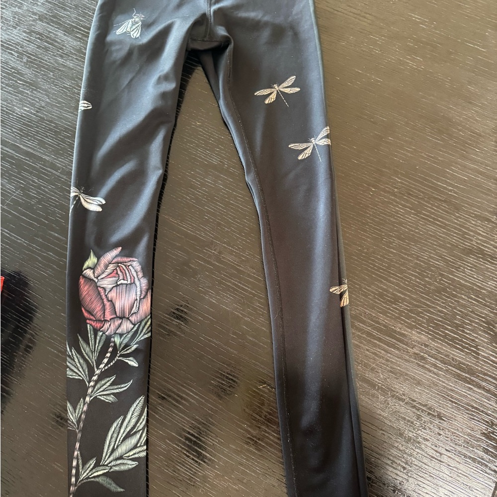 Noli Black Textured Leggings